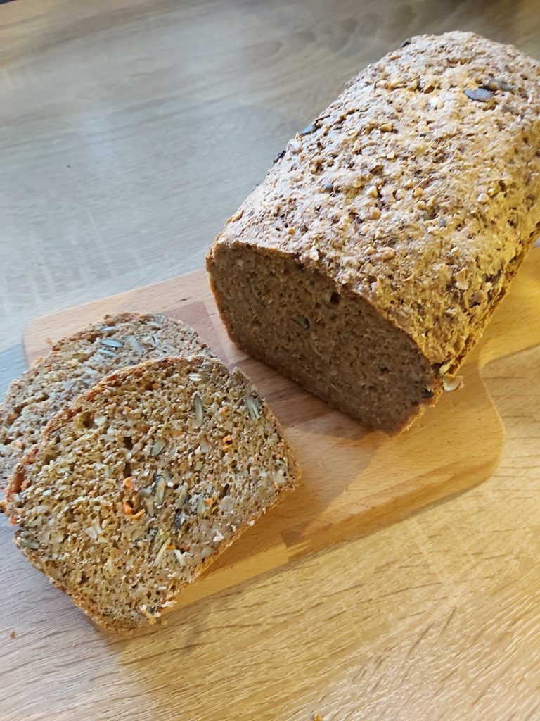 Einfaches Möhren-Dinkel-Brot – Vegetarische Rezepte