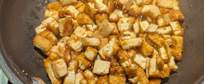 Knusprige Tofu-Würfel