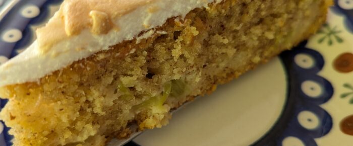 Einfach und lecker Rhabarber-Nuss-Kuchen Einfach und lecker Rhabarber-Nuss-Kuchen