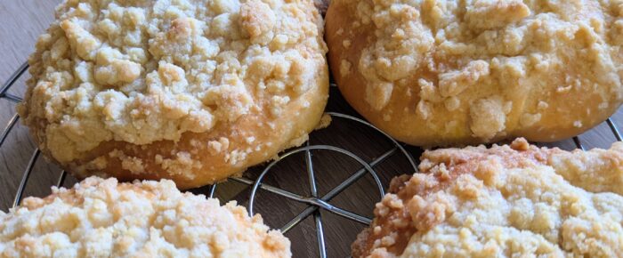 Streuselbrötchen: